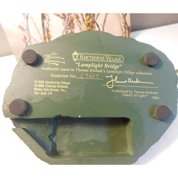 Thomas Kinkade Hawthorne Village "Lamplight Bridge" Three Piece Set - Picture 9 of 13